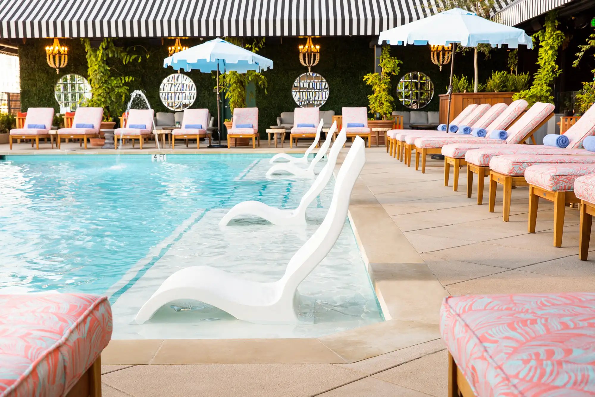 Cabana Rooftop Bar | Hotel ZaZa Austin Downtown